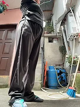 latinfemale online show from 2, 4, 2026