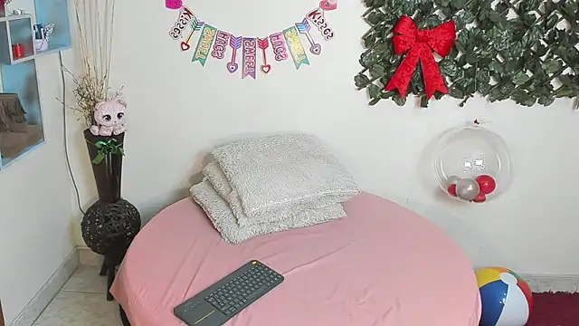 DestinyHills online show from 18, 4, 2026