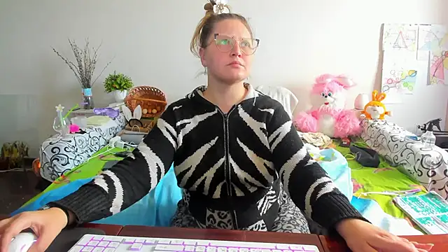 IamYourNarcotic online show from 13, 4, 2026