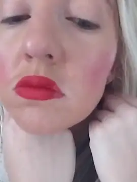 Snapshot of Mllesha74000 chatting on 2, 11, 2025 Mllesha74000 online show from 2, 11, 2025