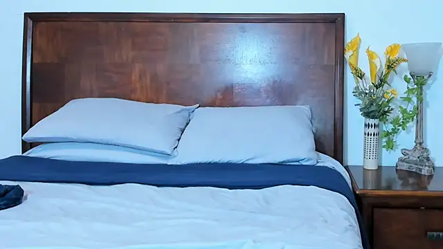 Snapshot of Christine_35 chatting on 15, 2, 2025 Christine 35 online show from 15, 2, 2025