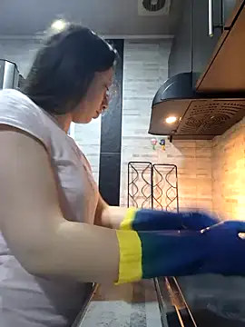 Snapshot of linda-schmidt chatting on 2, 12, 2024 linda-schmidt online show from 2, 12, 2024