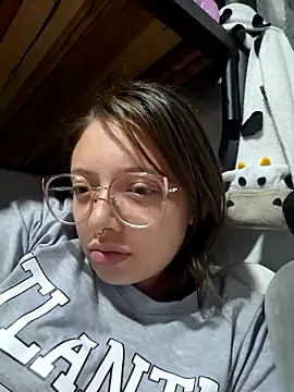 Snapshot of linda-schmidt chatting on 8, 1, 2025 linda-schmidt online show from 8, 1, 2025