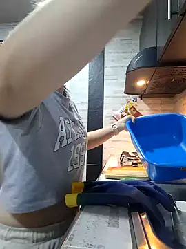 Snapshot of linda-schmidt chatting on 10, 1, 2025 linda-schmidt online show from 10, 1, 2025