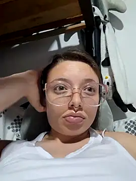 Snapshot of linda-schmidt chatting on 12, 1, 2025 linda-schmidt online show from 12, 1, 2025