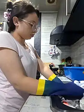 Snapshot of linda-schmidt chatting on 17, 1, 2025 linda-schmidt online show from 17, 1, 2025