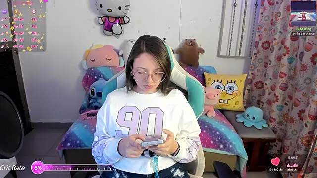 Snapshot of linda-schmidt chatting on 2, 2, 2025 linda-schmidt online show from 2, 2, 2025