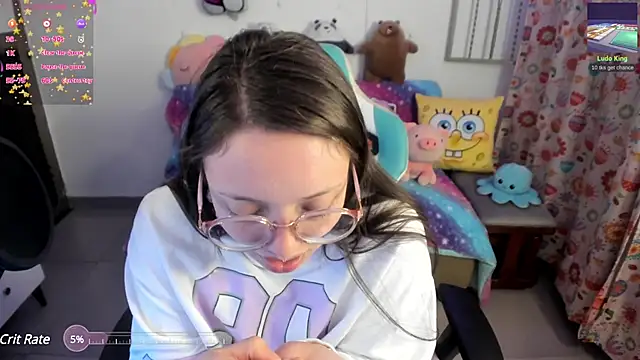 Snapshot of linda-schmidt chatting on 2, 2, 2025 linda-schmidt online show from 2, 2, 2025