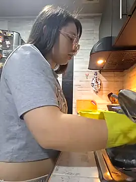 Snapshot of linda-schmidt chatting on 8, 2, 2025 linda-schmidt online show from 8, 2, 2025