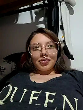 Snapshot of linda-schmidt chatting on 11, 2, 2025 linda-schmidt online show from 11, 2, 2025