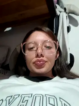 Snapshot of linda-schmidt chatting on 20, 9, 2025 linda-schmidt online show from 20, 9, 2025