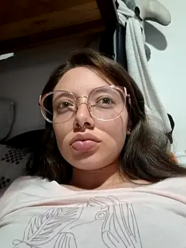 Snapshot of linda-schmidt chatting on 20, 9, 2025 linda-schmidt online show from 20, 9, 2025