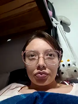 Snapshot of linda-schmidt chatting on 24, 9, 2025 linda-schmidt online show from 24, 9, 2025