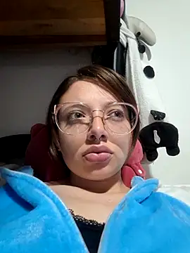 Snapshot of linda-schmidt chatting on 23, 10, 2025 linda-schmidt online show from 23, 10, 2025