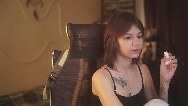 alyssa sweet online show from 2, 4, 2026