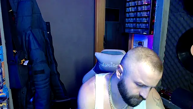 Snapshot of maik808888 chatting on 3, 3, 2026 maik808888 online show from 3, 3, 2026