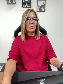 KellyBrooklyn  online show from 3, 12, 2024