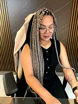 KellyBrooklyn  online show from 21, 10, 2025