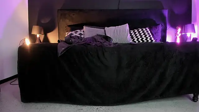  Jade 16 online show from 8, 2, 2025