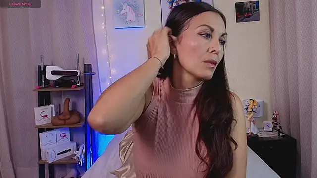 Snapshot of Swetisabella01 chatting on 2, 2, 2025 Swetisabella01 online show from 2, 2, 2025