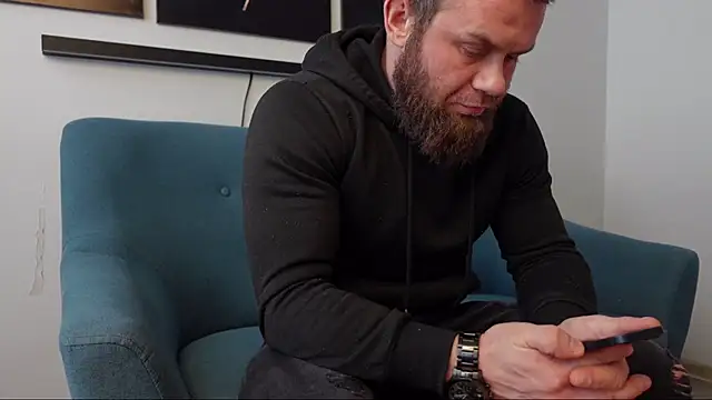 Snapshot of Tommy_Burnz chatting on 12, 2, 2025 Tommy Burnz online show from 12, 2, 2025