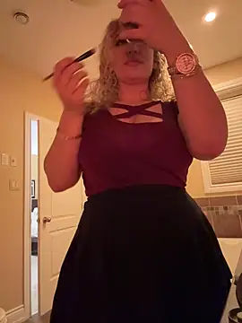 Snapshot of miamellycious chatting on 19, 2, 2025 miamellycious online show from 19, 2, 2025