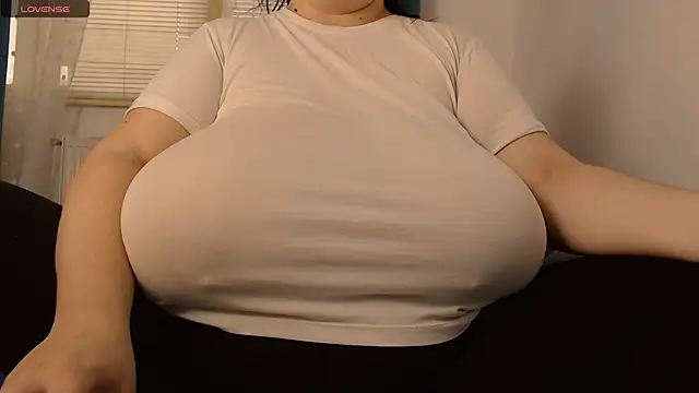 SenzualHotM online show from 19, 2, 2025