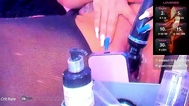 Snapshot of macasweet chatting on 5, 12, 2024 macasweet online show from 5, 12, 2024