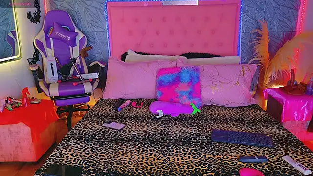 Snapshot of macasweet chatting on 28, 11, 2025 macasweet online show from 28, 11, 2025