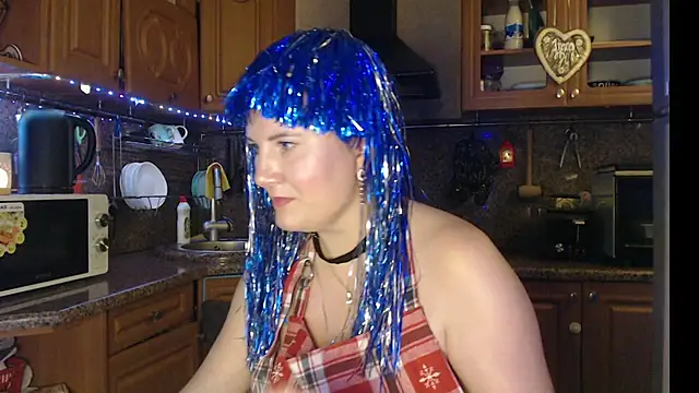 Snapshot of LizaCakes chatting on 11, 12, 2024 LizaCakes online show from 11, 12, 2024