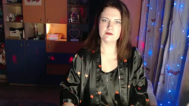 Snapshot of LizaCakes chatting on 12, 1, 2026 LizaCakes online show from 12, 1, 2026