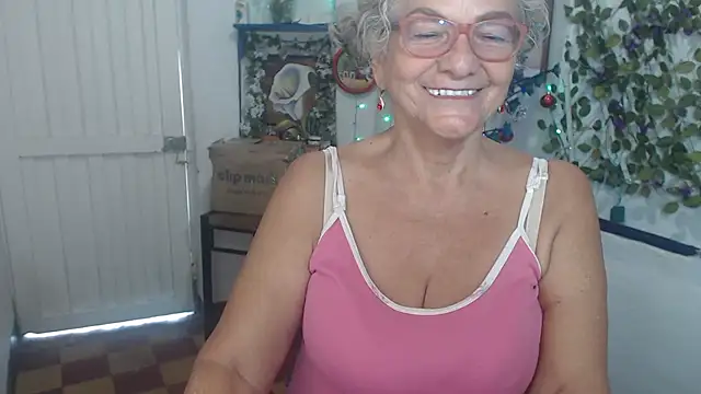 FunnyGrandma online show from 13, 12, 2025