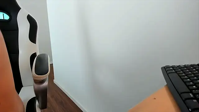 CallMeAngelica online show from 6, 1, 2026