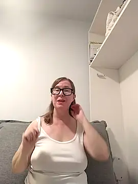 SweetandNaughty1 online show from 27, 10, 2025