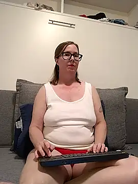 SweetandNaughty1 online show from 6, 5, 2026