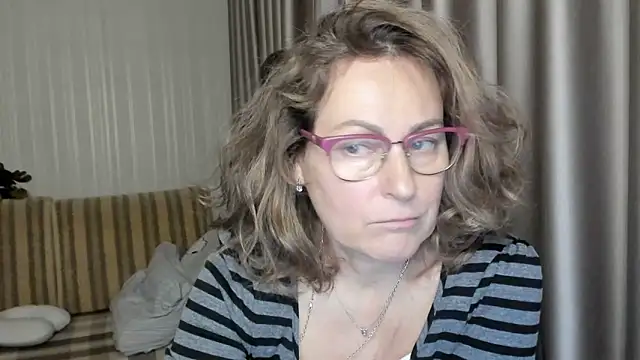 lauraoven online show from 17, 12, 2024