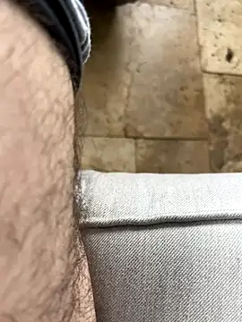 Snapshot of JohnnyBigShot chatting on 19, 10, 2025 JohnnyBigShot online show from 19, 10, 2025