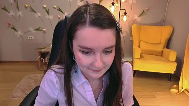 Snapshot of CloudGrace chatting on 6, 6, 2026 CloudGrace online show from 6, 6, 2026