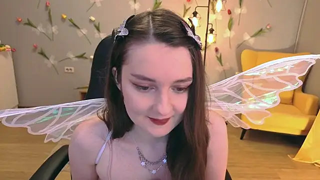 Snapshot of CloudGrace chatting on 5, 7, 2026 CloudGrace online show from 5, 7, 2026