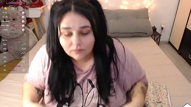 Snapshot of naughtykiss chatting on 18, 12, 2024 naughtykiss online show from 18, 12, 2024