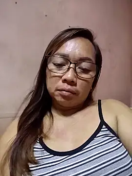 asianwet4u online show from 12, 4, 2026