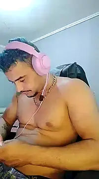 Snapshot of Fadinha-e-Raro chatting on 19, 2, 2025 Fadinha-e-Raro online show from 19, 2, 2025