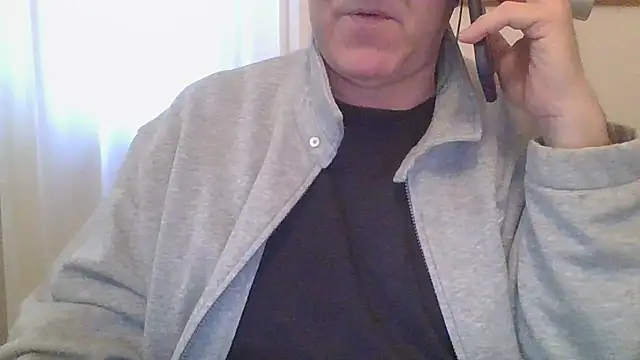 ANONIMO7735 online show from 4, 3, 2025