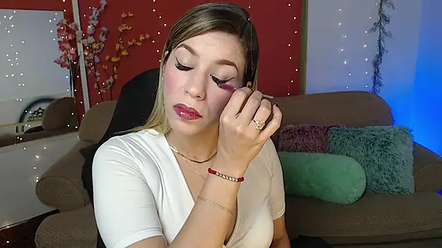 Snapshot of ms_sofia_x chatting on 5, 12, 2024 ms sofia x online show from 5, 12, 2024
