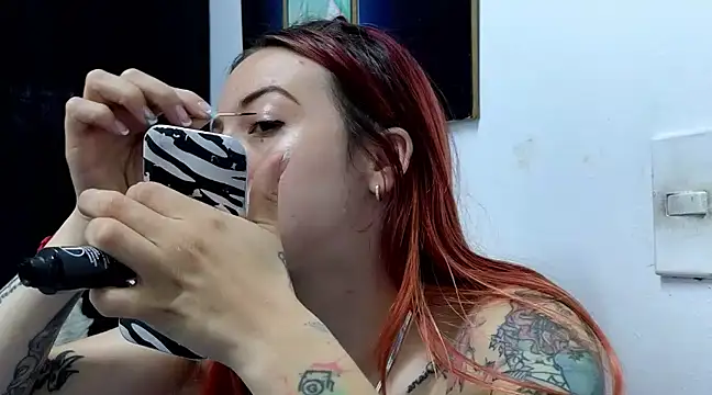 Snapshot of ninaa_fox chatting on 8, 1, 2025 ninaa fox online show from 8, 1, 2025