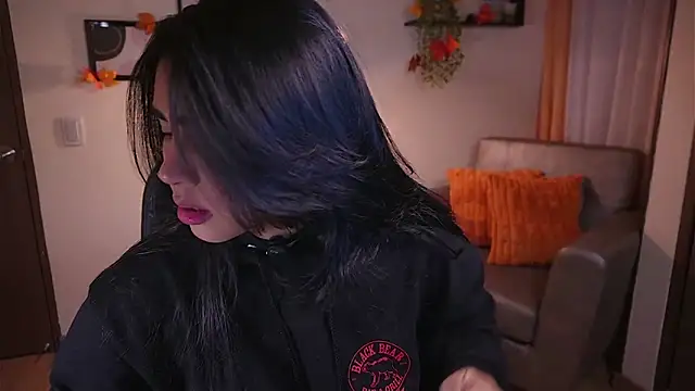 Isabella dior online show from 25, 10, 2025