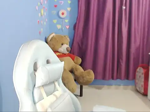 BOREAL MOON online show from 15, 2, 2025