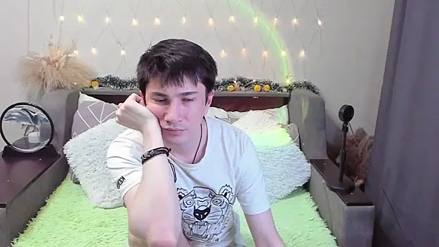 Yumi steve online show from 30, 10, 2025