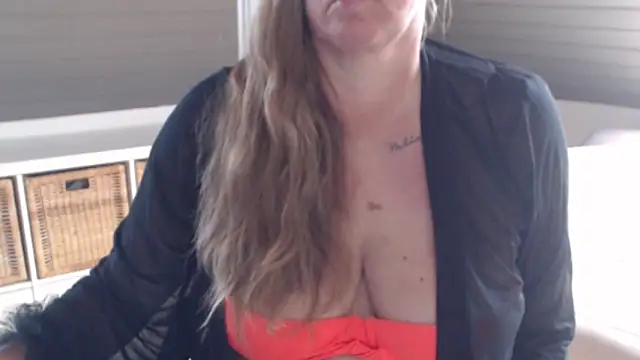 Snapshot of KimMitchelli chatting on 27, 5, 2026 KimMitchelli online show from 27, 5, 2026