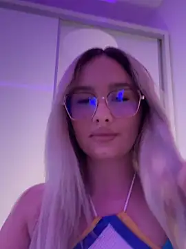 mollyxxx online show from 5, 4, 2026